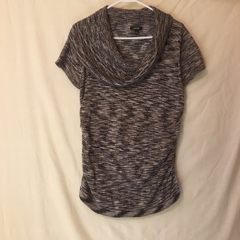 Apt 9 top, black and white, no flaws, like new!